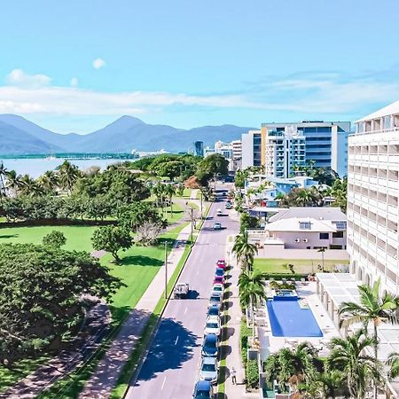 Cairns Harbourside Hotel Exterior foto